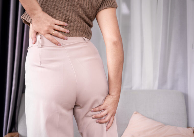 【坐骨神経痛対策】朝の激しい痛みを軽減！寝方・寝具の「正しい」選び方